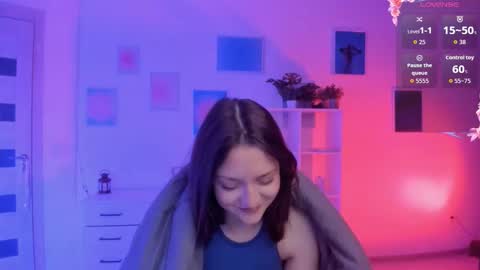 Snapshot of miavixxxen chatting on 12-18-25, 03:56 Mia online show from 12-18-25, 03:56