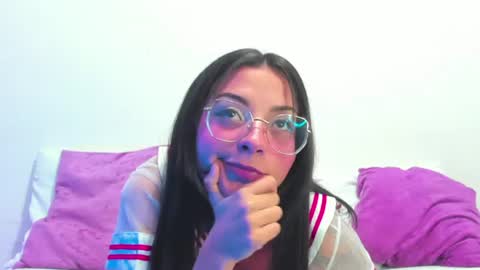 Snapshot of miaweiss chatting on 06-30-26, 03:35 MiaWeiss online show from 06-30-26, 03:35