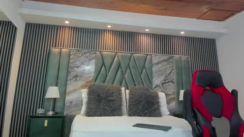 Snapshot of michaeel_blue chatting on 09-13-25, 10:20 Michael online show from 09-13-25, 10:20