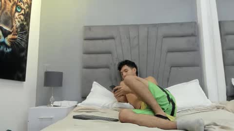 Snapshot of michael__ross chatting on 01-15-26, 11:15 Michael Ross online show from 01-15-26, 11:15