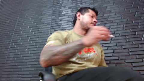 Michael Daviss online show from 01-03-25, 01:36