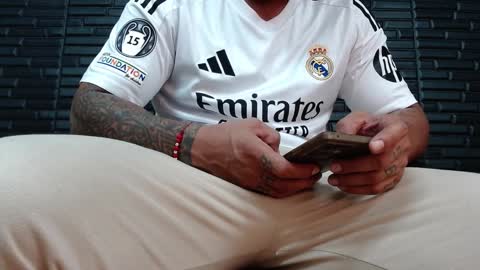 Michael Daviss online show from 01-06-25, 07:13