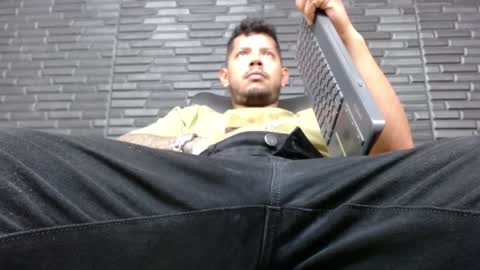 Michael Daviss online show from 01-17-25, 06:33