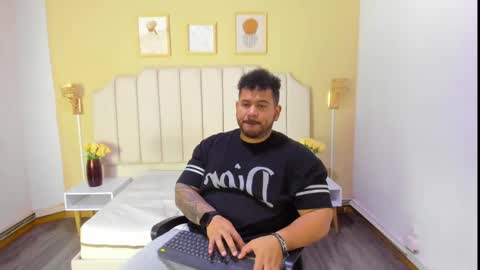 MICHAEL online show from 10-01-25, 07:53