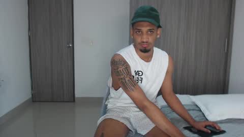 Snapshot of michael_jordanx chatting on 12-17-24, 05:07 Angel online show from 12-17-24, 05:07