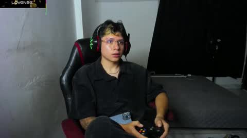 michael independent model  online show from 11-06-25, 01:28