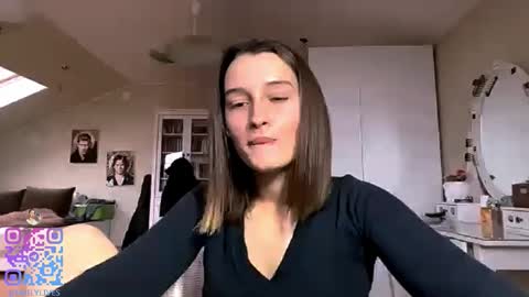 Emily online show from 10-27-25, 01:15