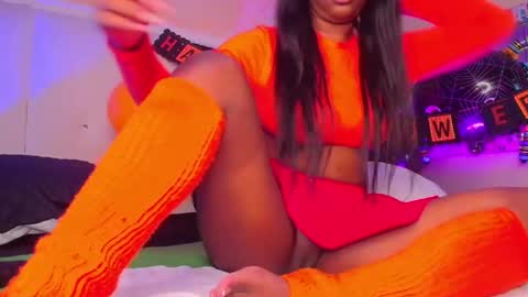 Michel online show from 10-31-25, 01:01