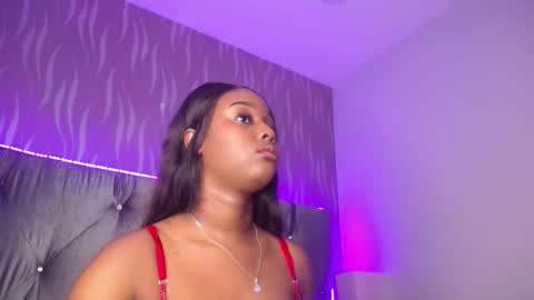 Snapshot of michaelacox chatting on 05-21-26, 07:32 Michel online show from 05-21-26, 07:32