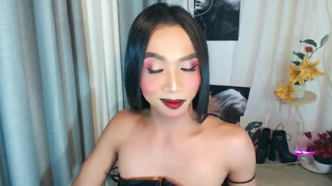 michaelagoddess online show from 05-11-26, 11:46