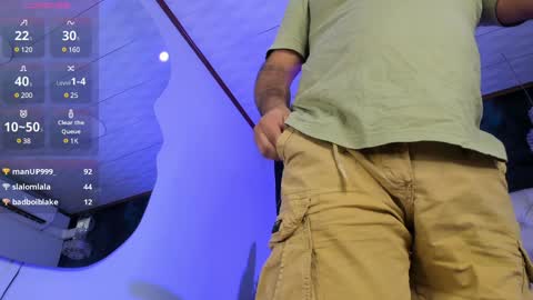 Snapshot of michaelbear_ chatting on 01-09-25, 06:47 Michael online show from 01-09-25, 06:47