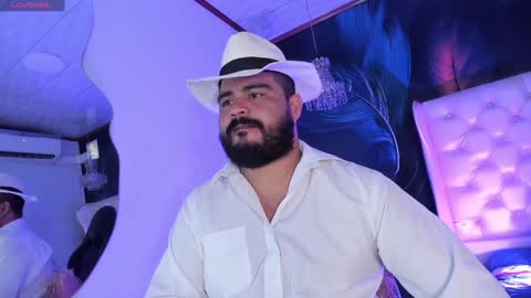 Snapshot of michaelbear_ chatting on 01-23-25, 12:30 Michael online show from 01-23-25, 12:30