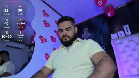 Snapshot of michaelbear_ chatting on 02-17-25, 12:48 Michael online show from 02-17-25, 12:48