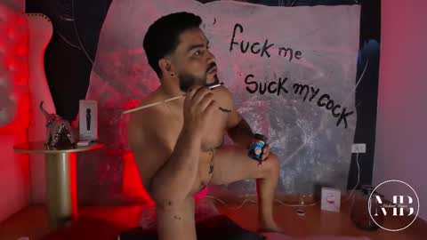 Snapshot of michaelbear_ chatting on 11-22-25, 02:27 Michael online show from 11-22-25, 02:27