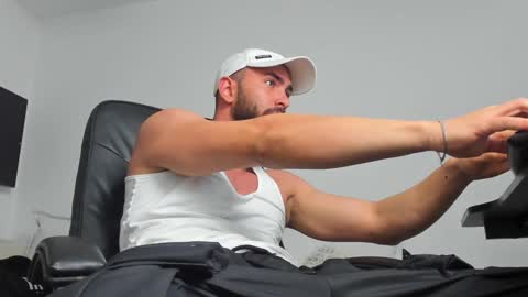 Snapshot of michaelevansx chatting on 12-30-24, 08:47 MichaelEvansx online show from 12-30-24, 08:47