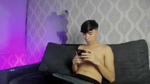 Snapshot of michaell_twink chatting on 02-19-26, 01:23 Michaell online show from 02-19-26, 01:23