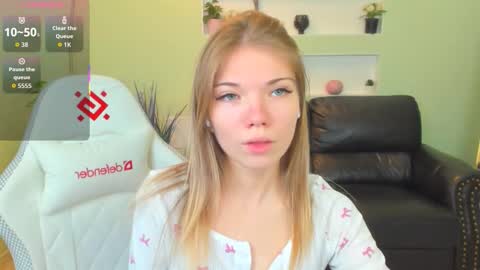 michafox online show from 02-24-26, 12:03