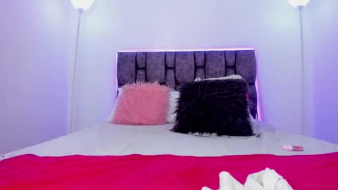 Snapshot of michel_morrinson chatting on 12-15-24, 04:26 Michelle online show from 12-15-24, 04:26