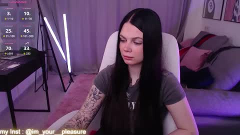 Kate online show from 12-04-25, 01:04