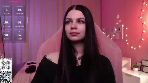 Snapshot of michela_fruet chatting on 06-15-26, 01:08 Kate online show from 06-15-26, 01:08