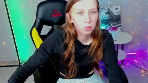 michele_mack online show from 01-27-25, 09:02