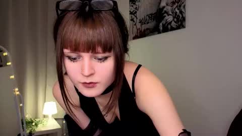 Snapshot of michelewild chatting on 02-28-26, 01:45 Michele online show from 02-28-26, 01:45