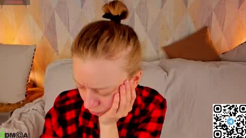 michelle_blond online show from 05-18-26, 04:07