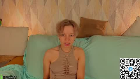 Snapshot of michelle_blond chatting on 07-17-26, 01:34 michelle_blond online show from 07-17-26, 01:34