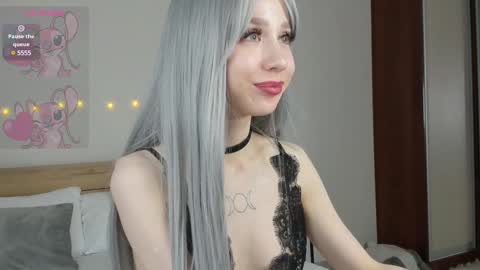 Snapshot of michelle_martinz chatting on 02-28-25, 04:53 Michelle Martinez online show from 02-28-25, 04:53