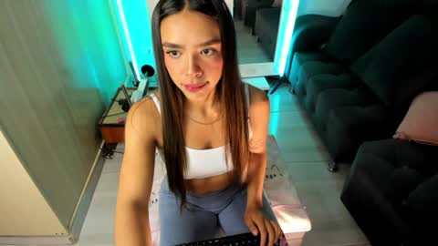 Snapshot of michelle_se chatting on 07-03-26, 12:28 Michelle online show from 07-03-26, 12:28