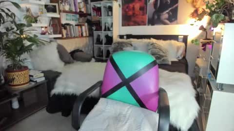 michelle apihel online show from 01-31-25, 12:28