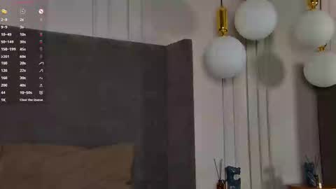 Snapshot of michellehaynes chatting on 10-10-25, 04:39 michelle online show from 10-10-25, 04:39