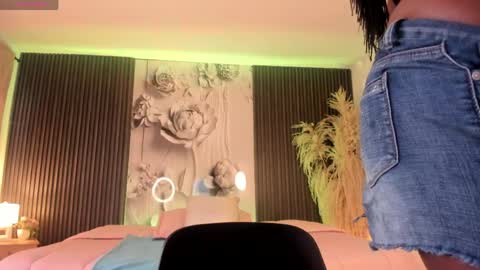 michellepreston_ online show from 04-05-26, 12:13