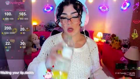 Snapshot of michellevanss22 chatting on 11-20-25, 03:50 online show from 11-20-25, 03:50