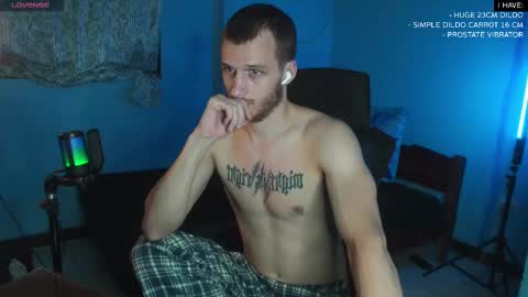 Snapshot of mickey_pict chatting on 02-09-25, 02:18 Mickey online show from 02-09-25, 02:18