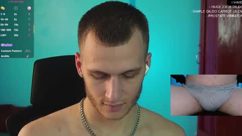 Snapshot of mickey_pict chatting on 02-27-25, 08:39 Mickey online show from 02-27-25, 08:39