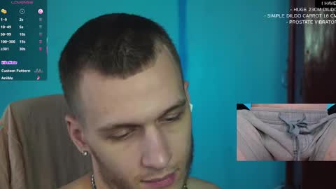 Snapshot of mickey_pict chatting on 03-01-25, 04:37 Mickey online show from 03-01-25, 04:37