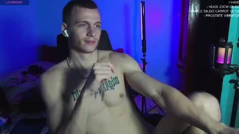 Snapshot of mickey_pict chatting on 03-03-25, 02:26 Mickey online show from 03-03-25, 02:26