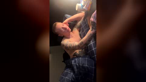 mickey online show from 02-21-26, 04:24