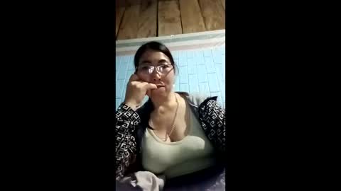 Snapshot of mickye00 chatting on 04-23-26, 04:53 Miky online show from 04-23-26, 04:53