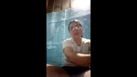 Snapshot of mickye00 chatting on 04-27-26, 01:09 Miky online show from 04-27-26, 01:09