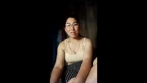 Snapshot of mickye00 chatting on 04-28-26, 02:27 Miky online show from 04-28-26, 02:27