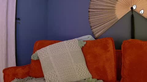 Snapshot of midnight__muse chatting on 12-20-24, 08:06 Rain online show from 12-20-24, 08:06