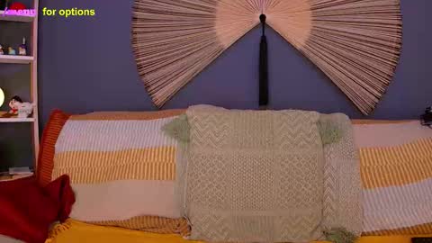 Snapshot of midnight__muse chatting on 12-17-25, 05:24 Rain online show from 12-17-25, 05:24