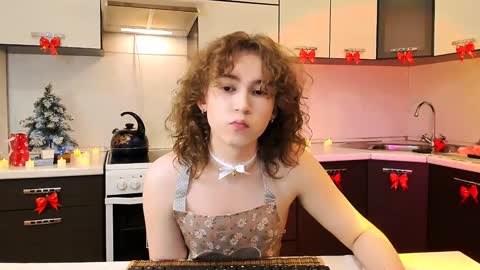 Snapshot of midnight_answer chatting on 12-25-24, 01:19 Max online show from 12-25-24, 01:19