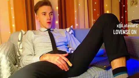 Snapshot of midnighter__ chatting on 12-13-25, 11:21 Alexey or just Alex online show from 12-13-25, 11:21