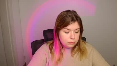 Mariana online show from 10-18-25, 05:21