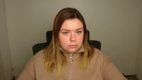 Mariana online show from 10-26-25, 06:19