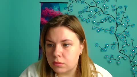 Mariana online show from 11-11-25, 12:16