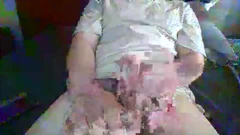 Snapshot of midnightstud chatting on 12-19-25, 12:39 midnightstud online show from 12-19-25, 12:39